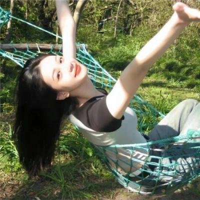 我想变成鸟，所以跳起来